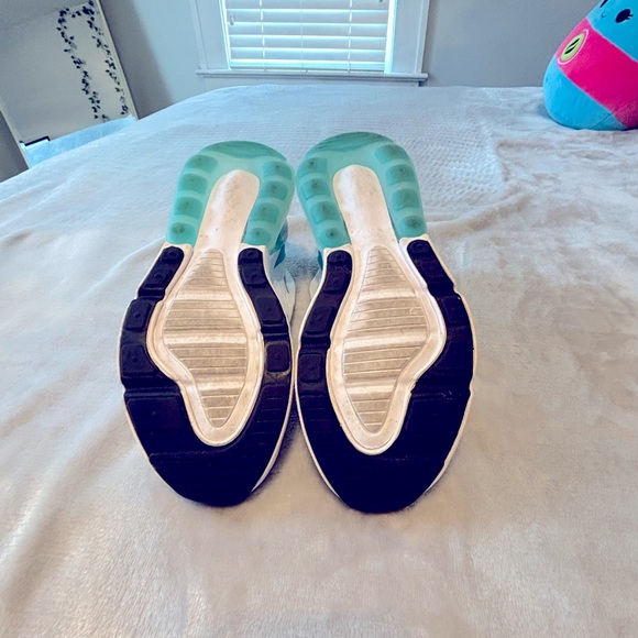 Size 7 Nike Air Max Seankers - Picture 5 of 5